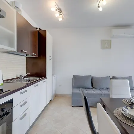 Apartment Rondine - Happy Novigrad (Istria)